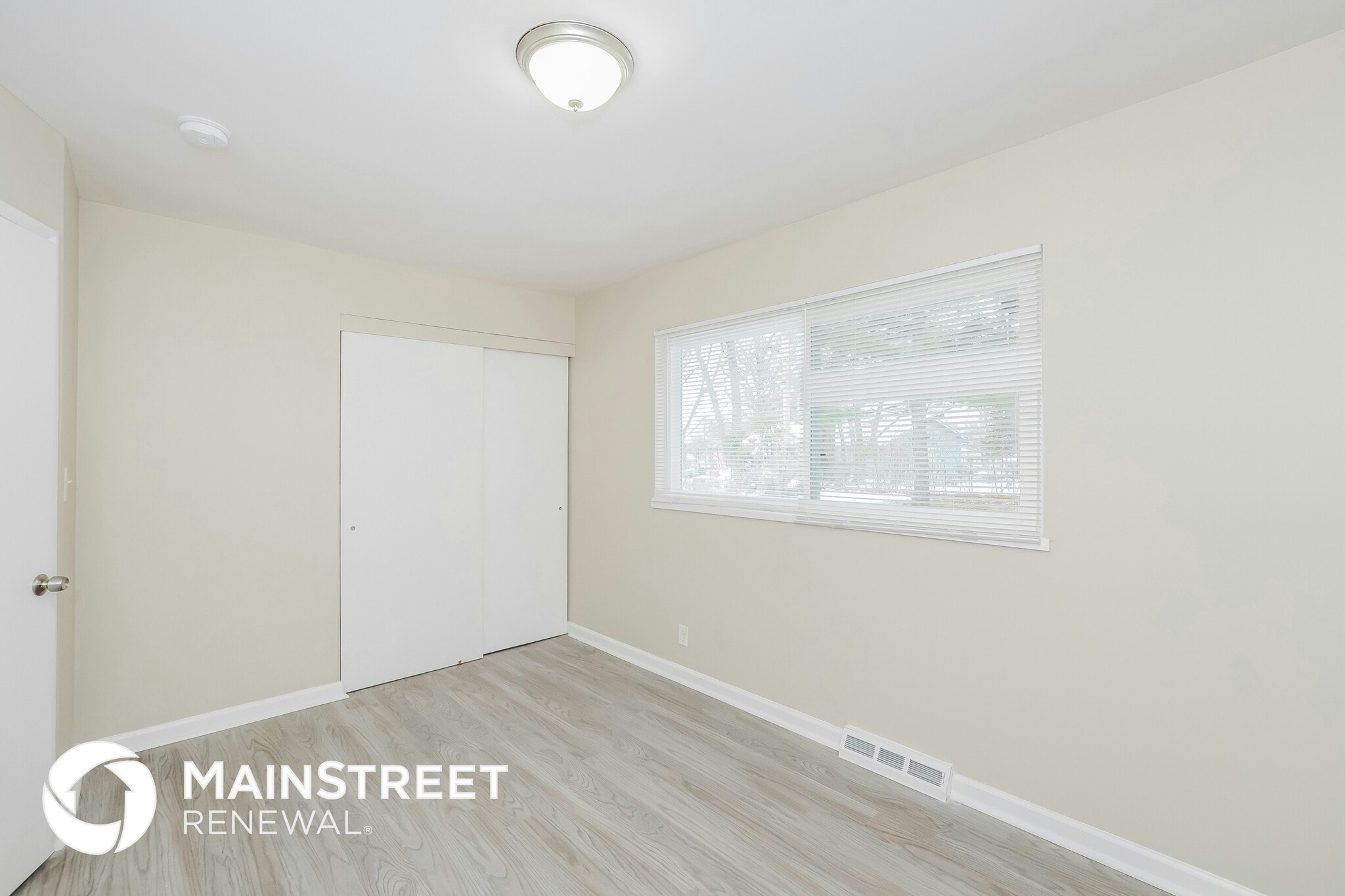 Building Photo - 8003 E 90th Terrace