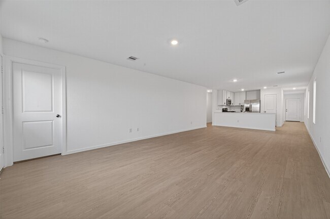 Building Photo - 3081 Majestic Sunrise Dr