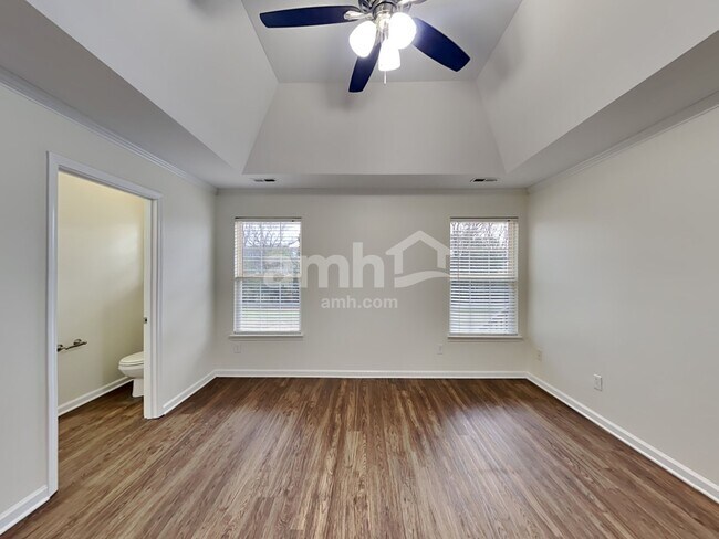 Building Photo - 315 Madrid Dr