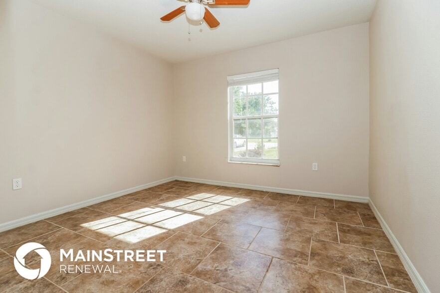 Building Photo - 1701 Larkin Rd