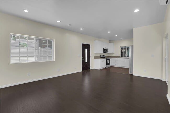 Building Photo - 23393 Schoolcraft St