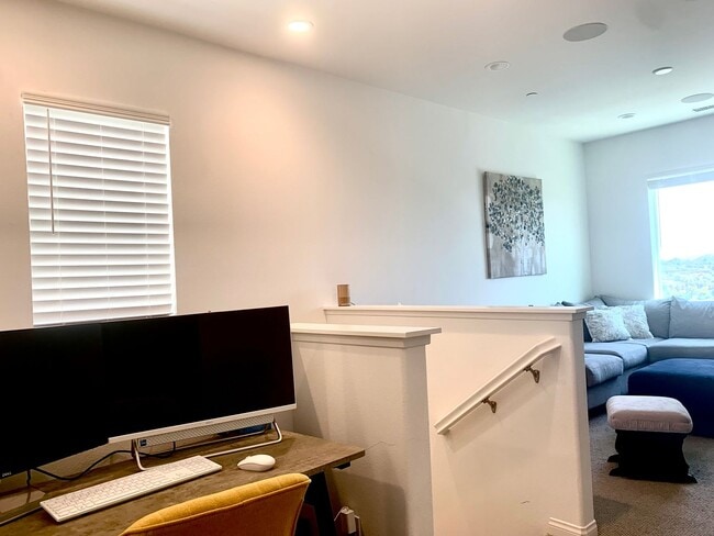 Building Photo - Welcome home to this stunning, recently constructed 4 bedrooms, 3-bath house in the desirable Wes...