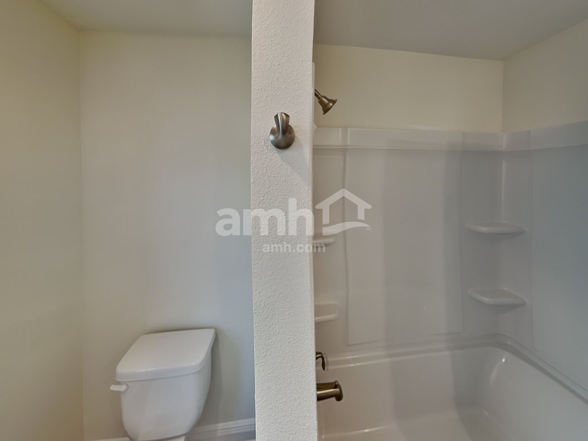 Building Photo - 5970 Sycamore Pl St