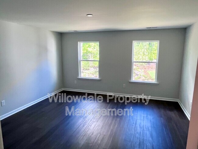 Building Photo - 5118 Cambrey Dr