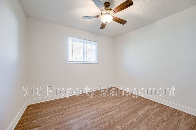 Building Photo - 6106 E 153 Terrace