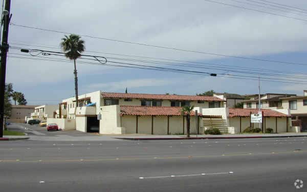 Building Photo - Wind Song Apartments