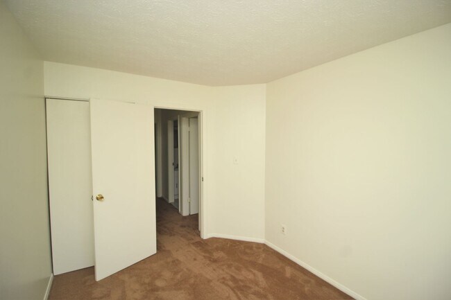 Building Photo - Very Nice Nottingham 3bd/2.5ba Townhouse w/ CAC & W/D--Available 8/14