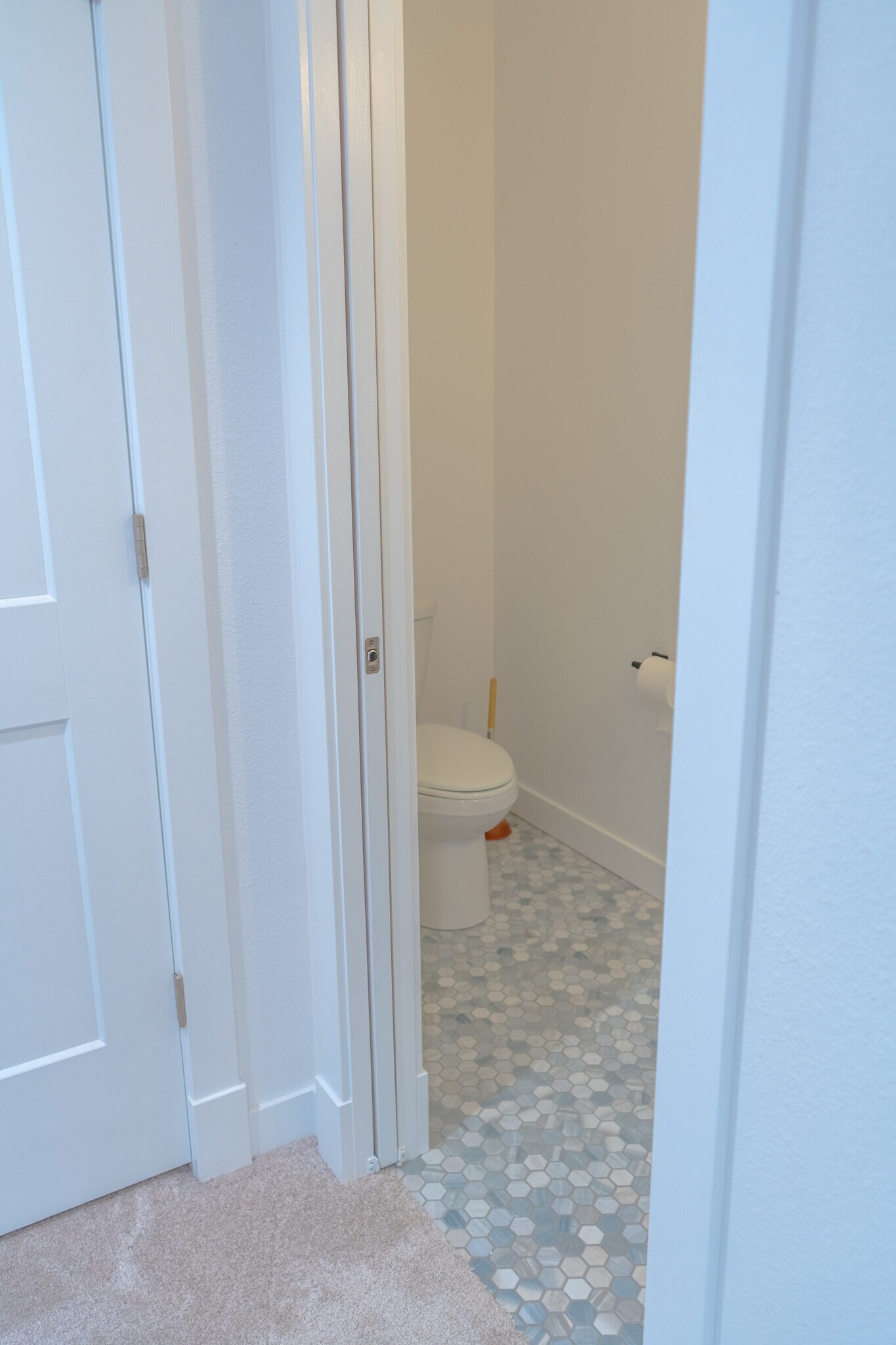 Building Photo - 307 Benton St