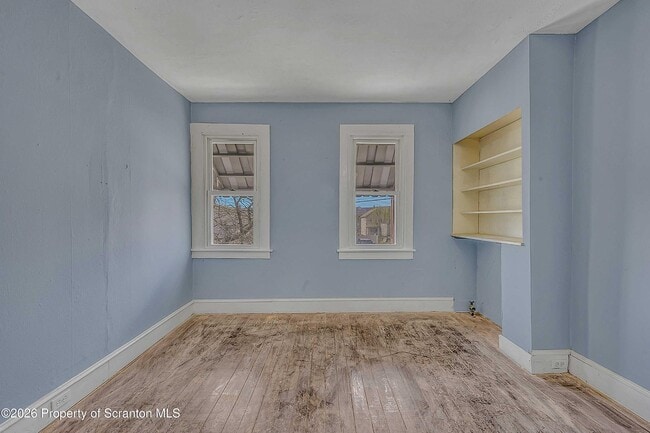 Building Photo - 1019 S Webster Ave