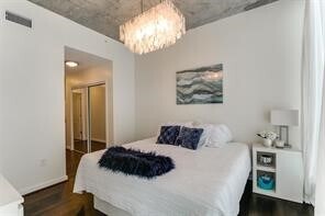 Building Photo - 5925 Almeda Rd