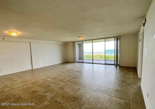 Building Photo - 3740 Ocean Beach Blvd