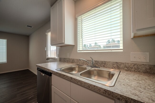 Building Photo - 22720 American Kestrel Ct