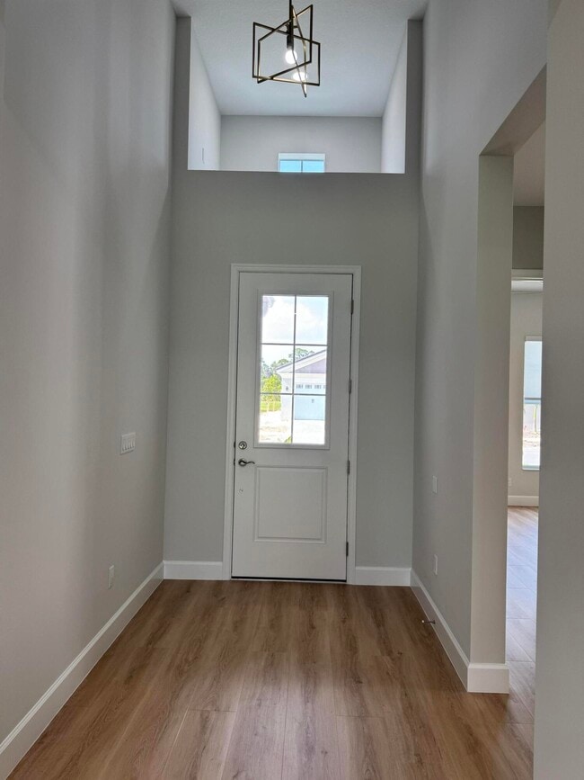 Building Photo - 14212 Spruce Pne Dr