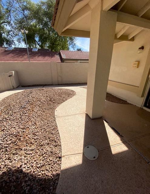 Building Photo - 721 N Mallard St