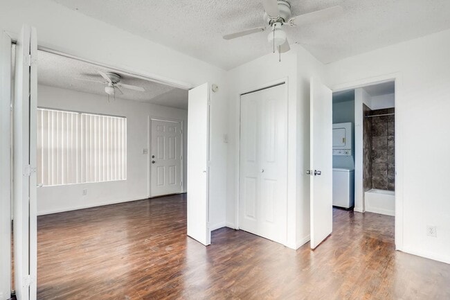 Building Photo - Very Nice 1 Bedroom Free Standing Apartment