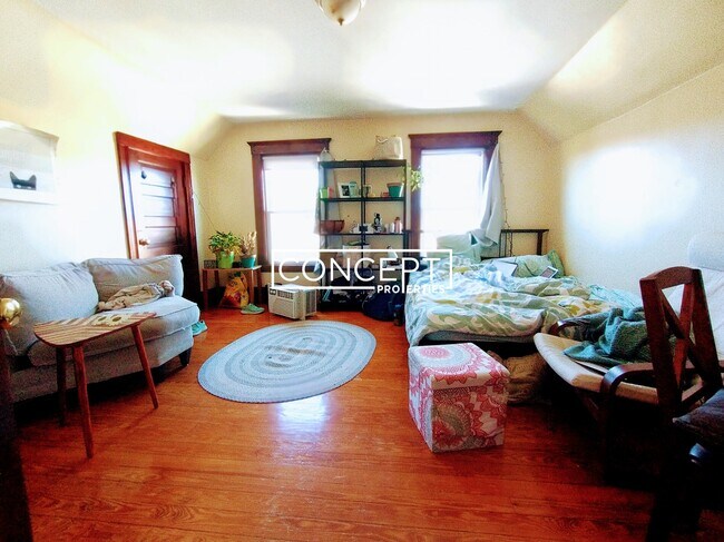 Building Photo - 89 Winthrop St