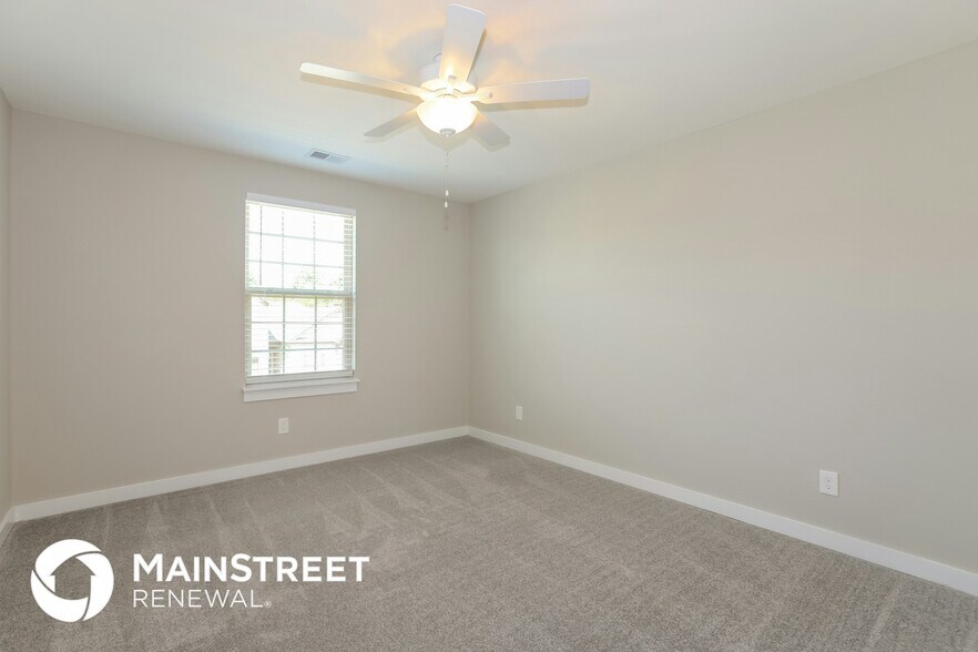 Building Photo - 5335 Nancy Seward Dr