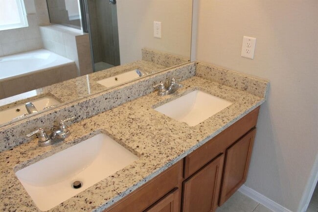 Building Photo - 24946 Pavarotti Pl