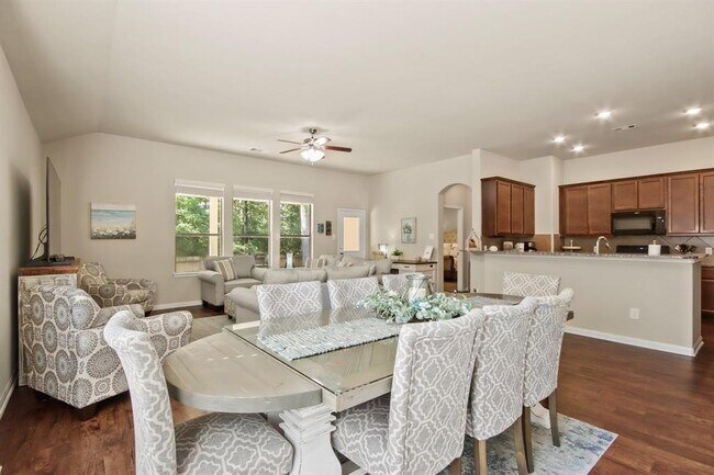 Building Photo - 122 Magnolia Colony Ct