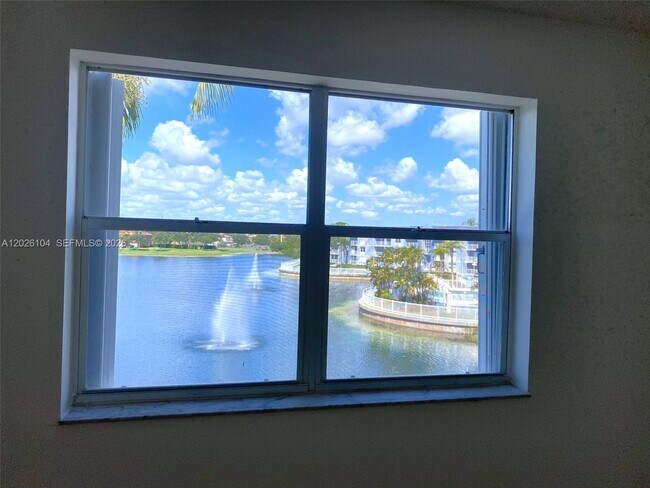 Building Photo - 8600 SW 212th St