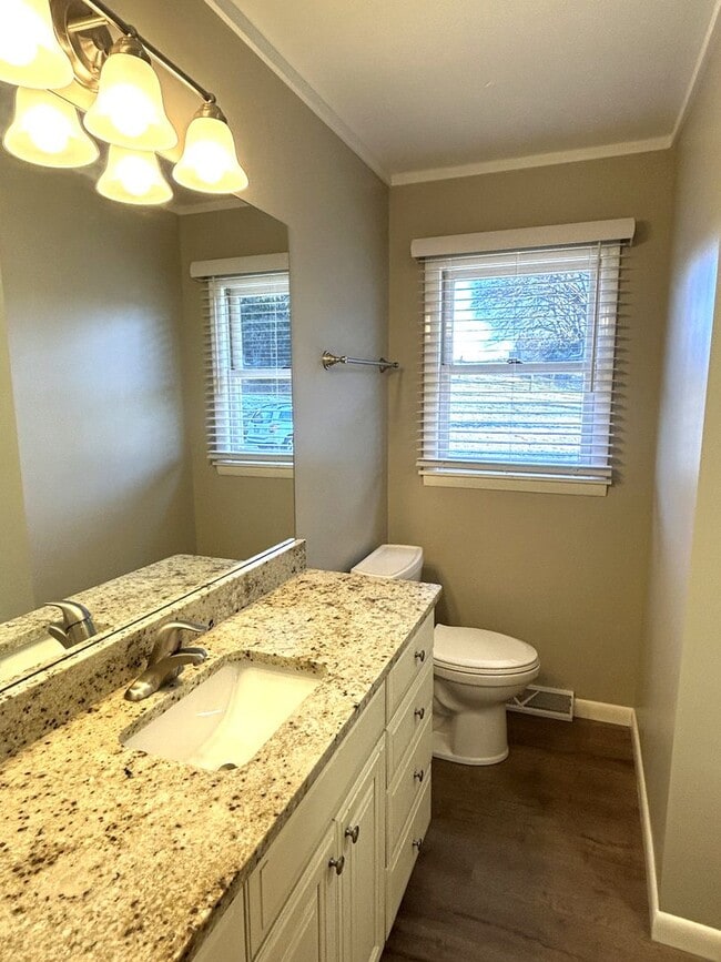 Building Photo - Spacious Brick Ranch Nestled Away — Close to Town!