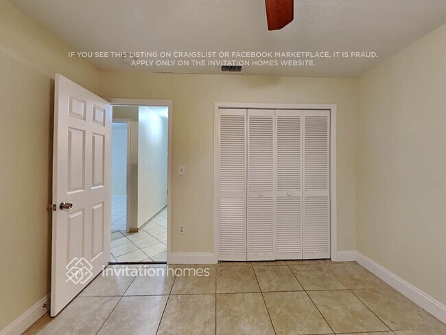 Building Photo - 3380 SW 139th Ave