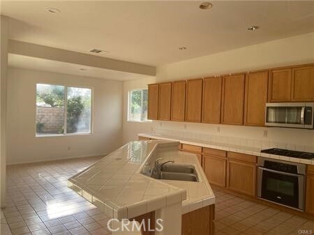 Building Photo - 40817 Los Amores Ct