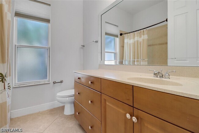 Building Photo - 11128 Sierra Palm Ct
