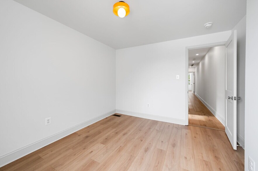 Building Photo - 3539 Roland Ave