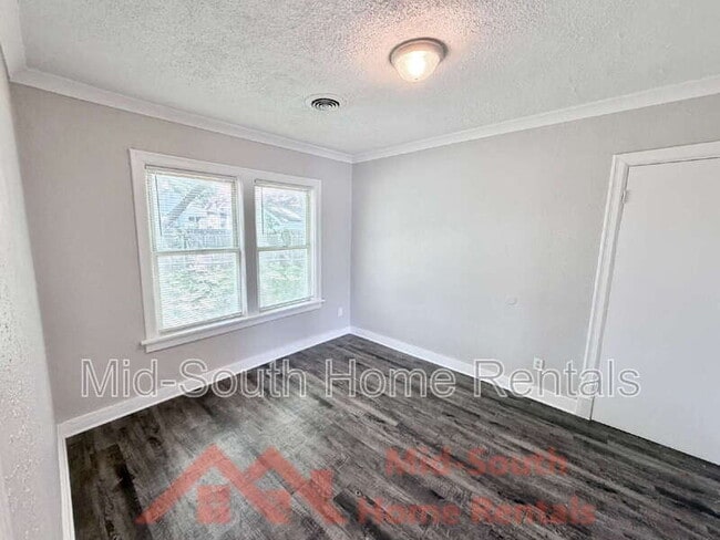 Building Photo - 616 E Frank Ave