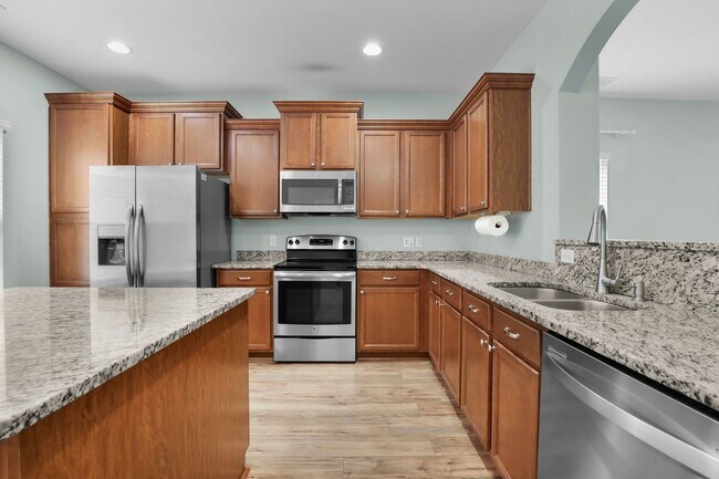 Building Photo - 5-Bedroom Buckhead East Home with Modern Kitchen & Large Fenced Yard