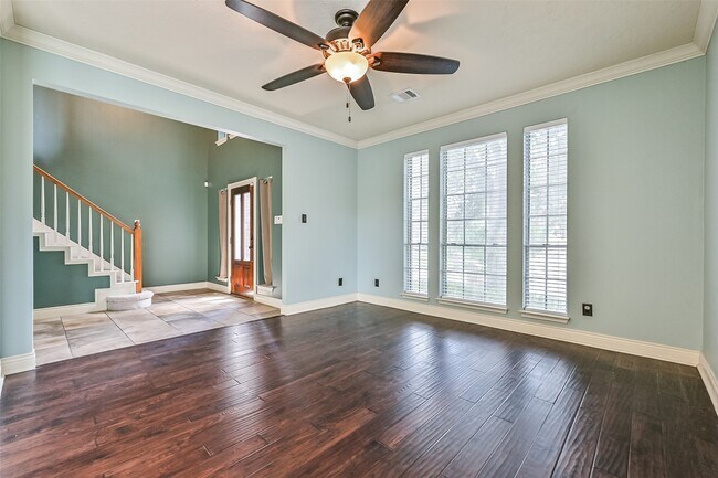 Building Photo - 2714 Safe Harbor Cir
