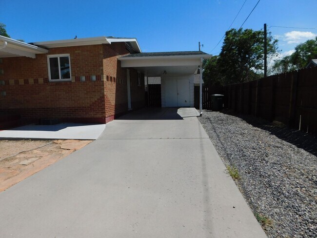 Building Photo - 941 Walnut Ave