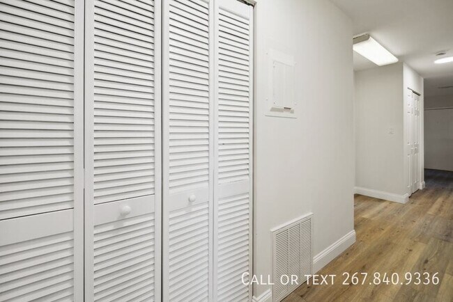 Building Photo - 300 College Park Dr