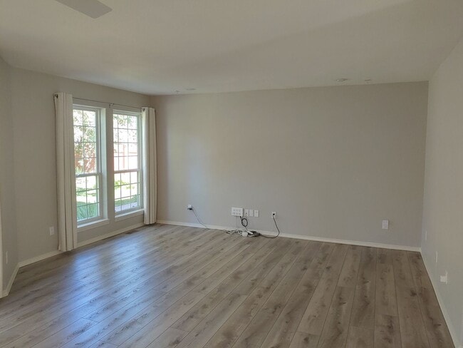 Building Photo - Executive Four Bedroom Home in Post Falls