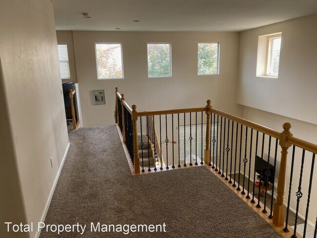 Building Photo - 5 br, 3 bath House - 4302 W Delta Ct.