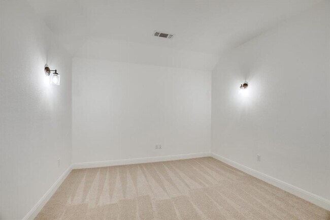 Building Photo - 217 Turnbuckle Bnd