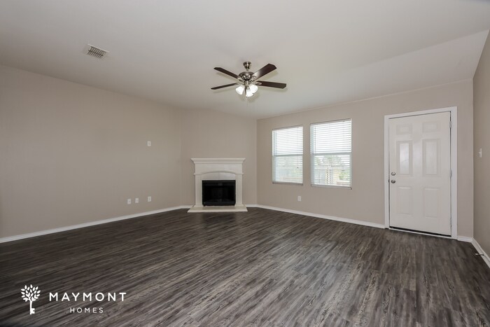 Building Photo - 2002 Bentwood St