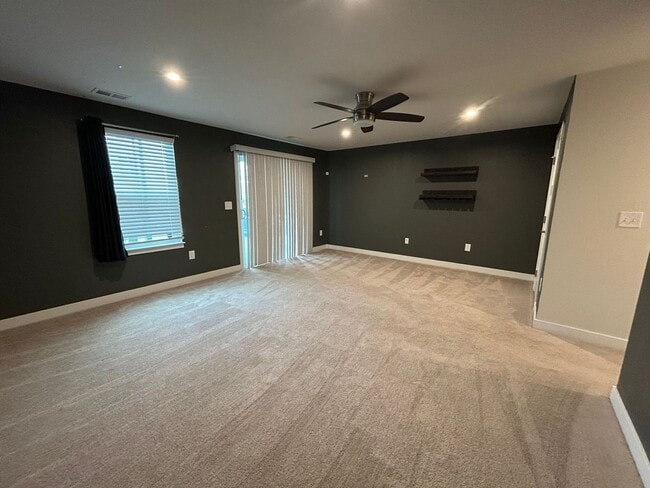 Building Photo - Spacious 3-Bedroom Townhome in Norfolk! "A...