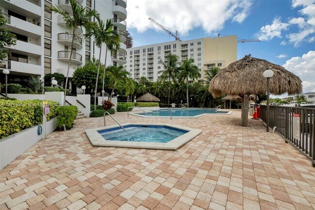 Building Photo - 1361 S Ocean Blvd