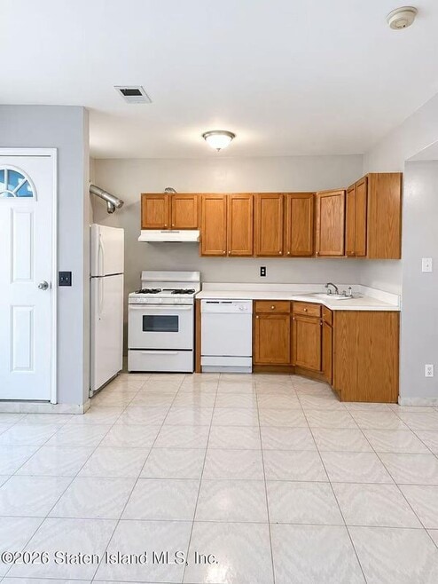 Building Photo - 5 Rigimar Ct