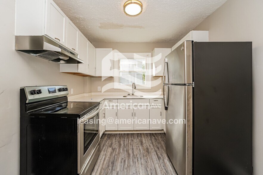 Building Photo - 1247 Hoover Pl NW