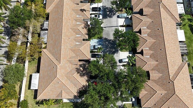 Building Photo - 1033 SW 42nd Terrace