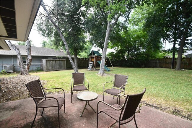 Building Photo - 5535 Berry Creek Dr