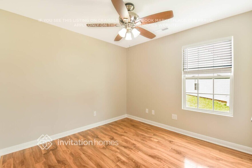 Building Photo - 5906 Barefoot Ln