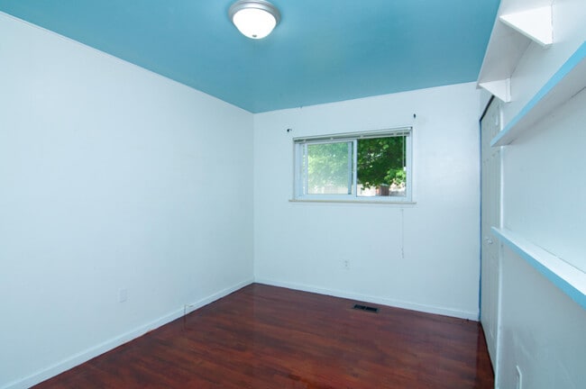 Building Photo - 8807 Tavistock Dr