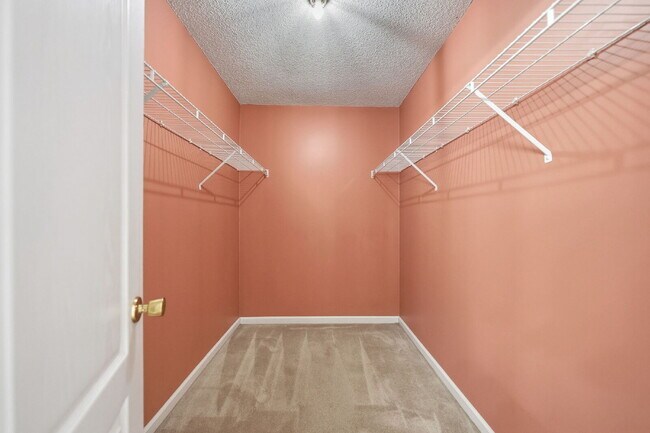 Building Photo - Charming 3-Bedroom Home with 2 Full Baths Ranch, Fenced in backyard with Storage Shed - Your Perf...