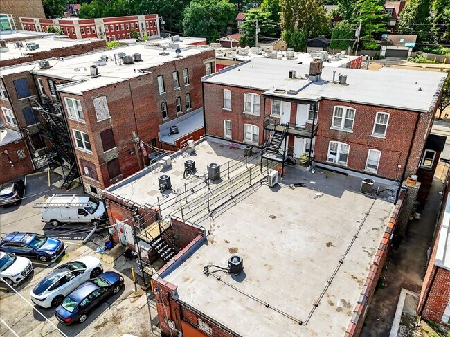 Building Photo - Delmar Soup