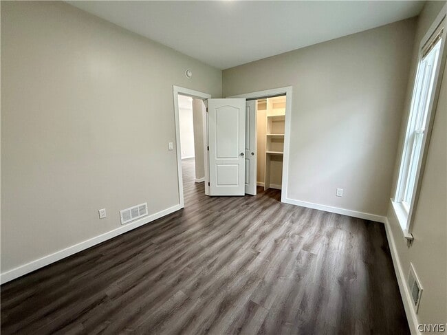 Building Photo - 125 Thomas St