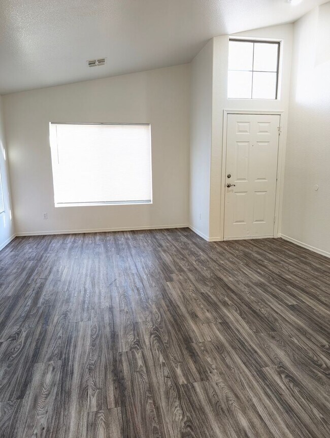 Building Photo - AVAILABLE NOW IN SAN TAN RANCH GILBERT!!!